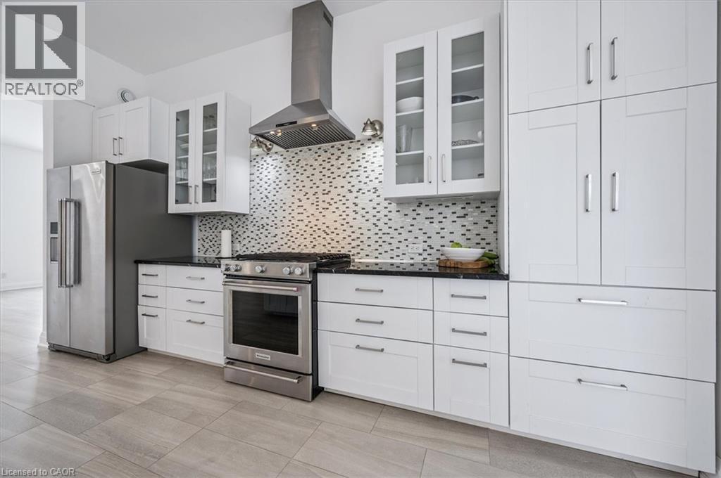 149 Woolwich Street, Waterloo, ON - Indoor Photo Showing Kitchen With Upgraded Kitchen