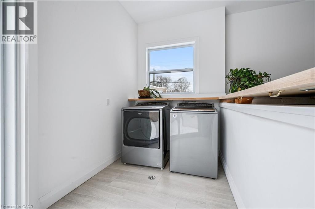 149 Woolwich Street, Waterloo, ON - Indoor Photo Showing Laundry Room