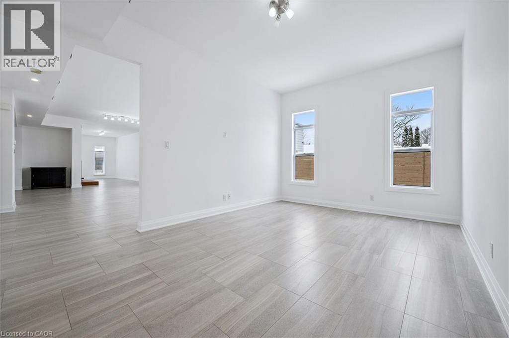 149 Woolwich Street, Waterloo, ON - Indoor Photo Showing Other Room