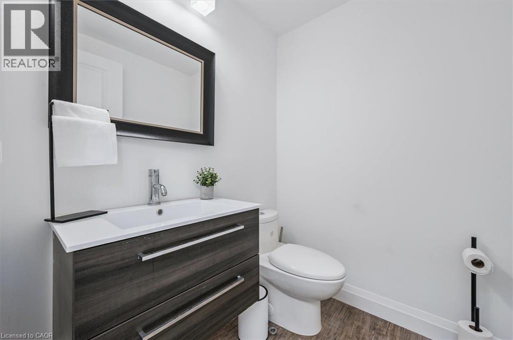 149 Woolwich Street, Waterloo, ON - Indoor Photo Showing Bathroom