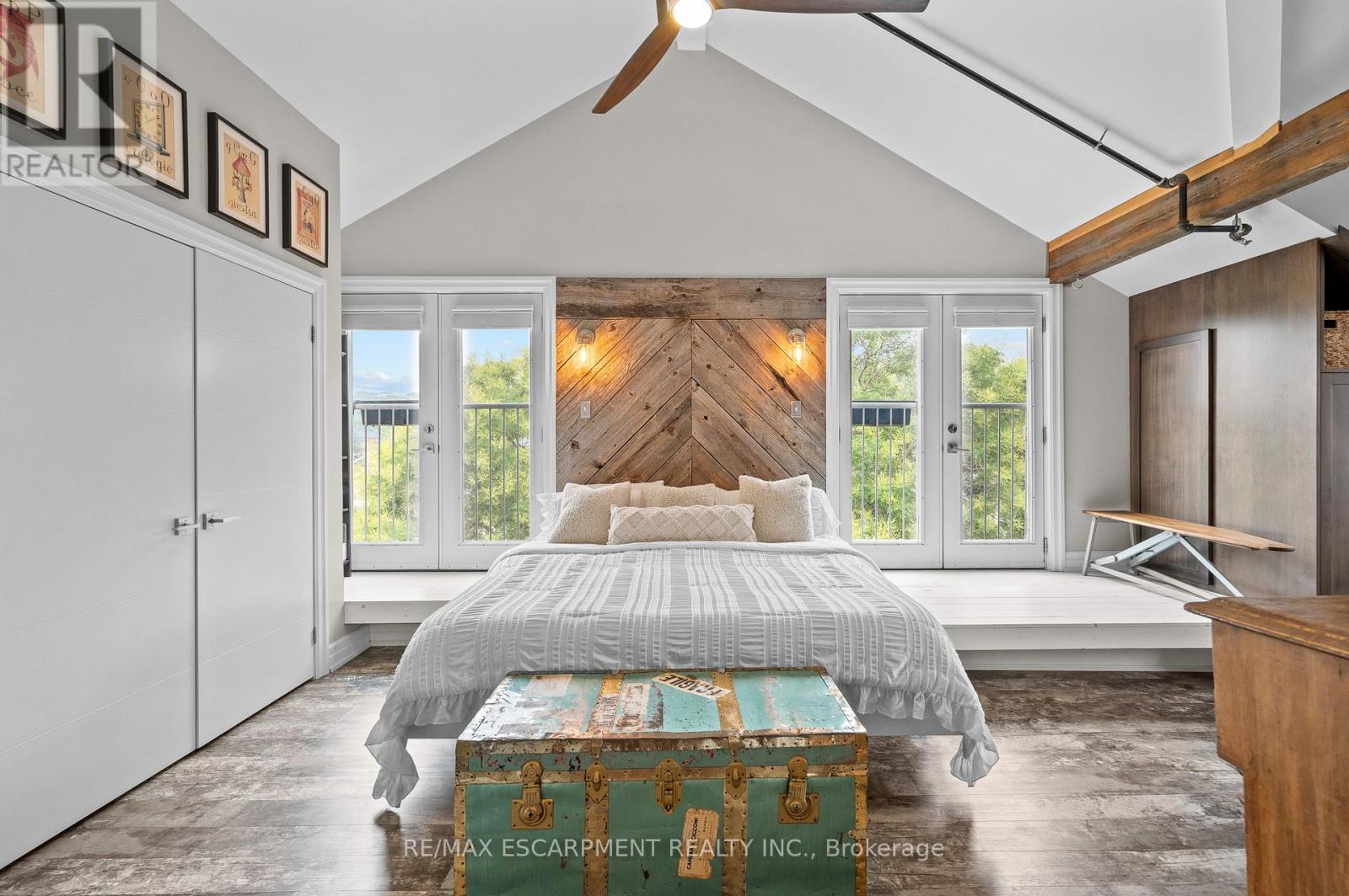 201 - 25 Concession Street, Cambridge, ON - Indoor Photo Showing Bedroom