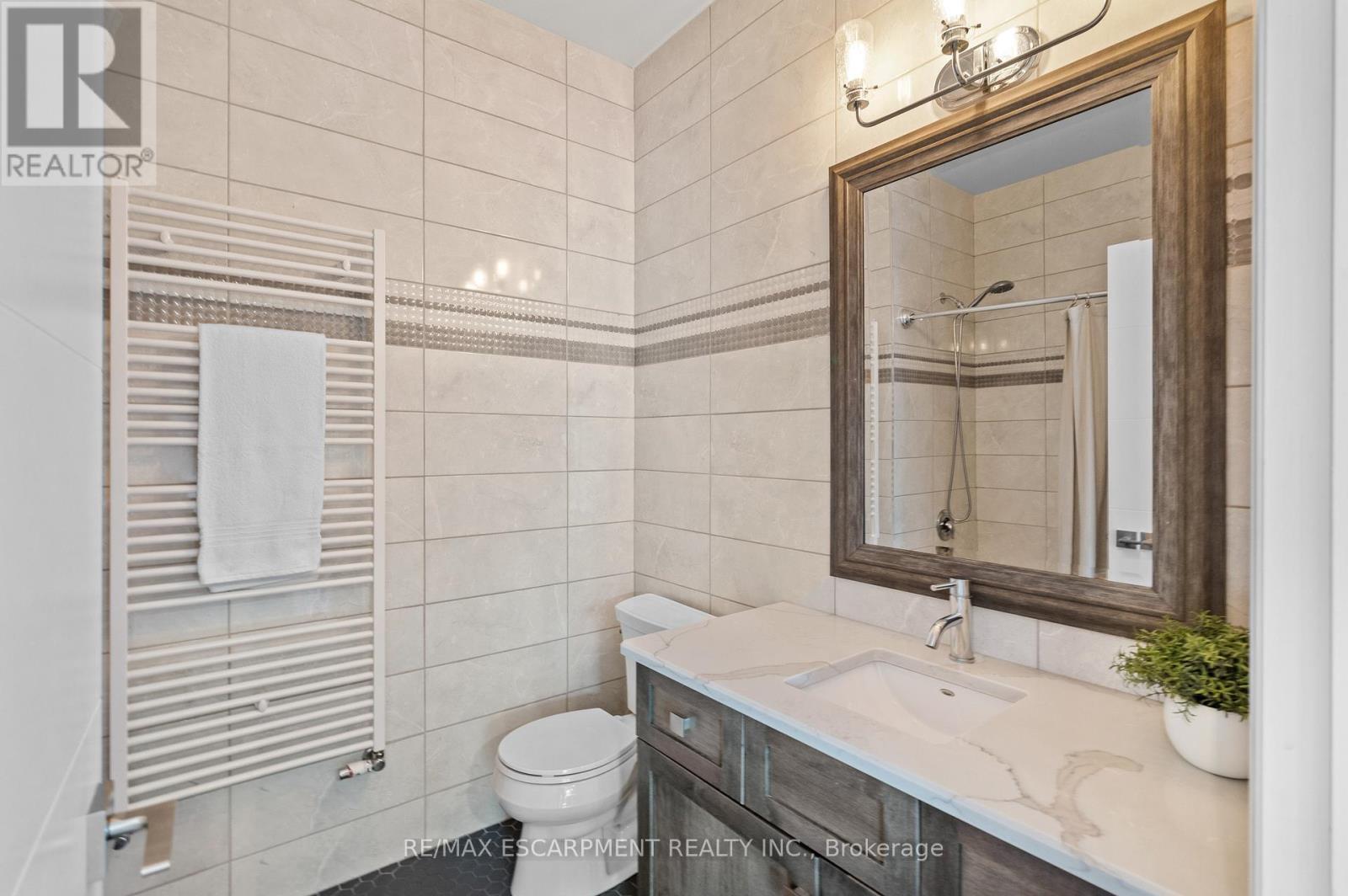 201 - 25 Concession Street, Cambridge, ON - Indoor Photo Showing Bathroom