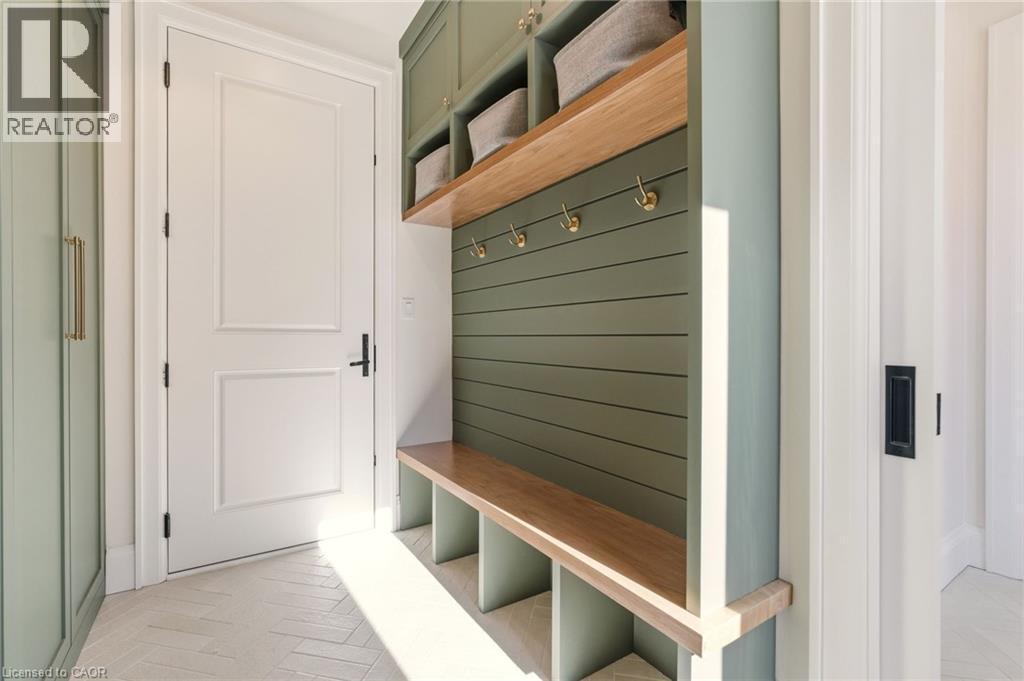 940 Gorton Avenue, Burlington, ON - Indoor Photo Showing Other Room