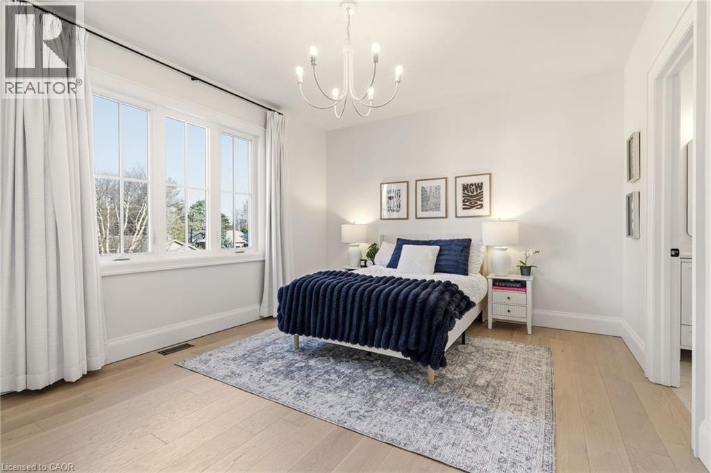 940 Gorton Avenue, Burlington, ON - Indoor Photo Showing Bedroom