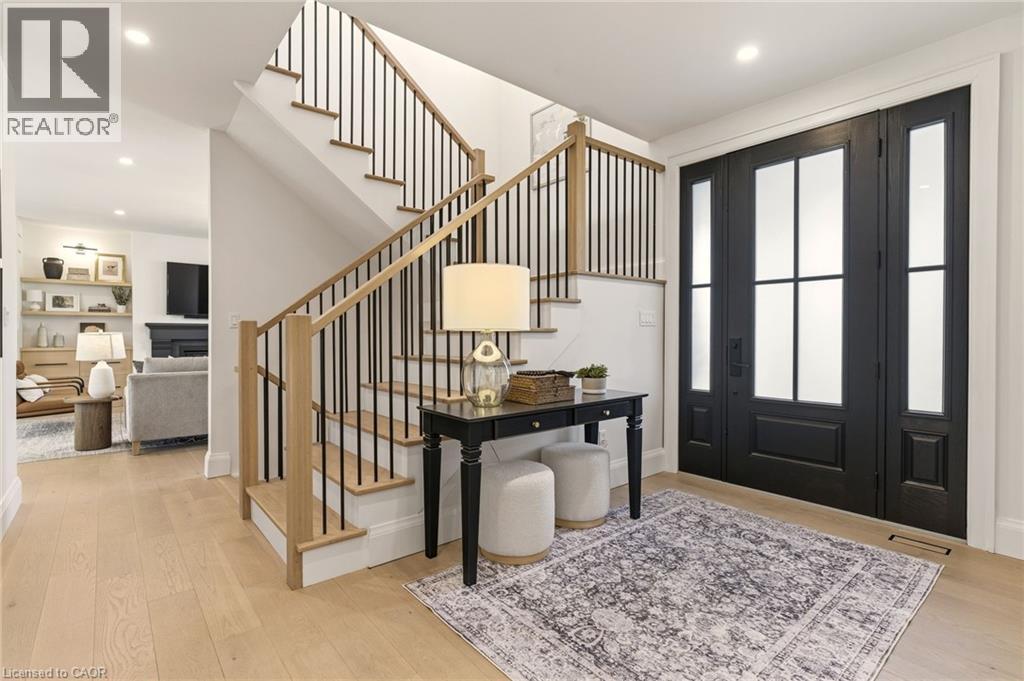 940 Gorton Avenue, Burlington, ON - Indoor Photo Showing Other Room