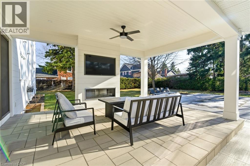 940 Gorton Avenue, Burlington, ON - With Exterior