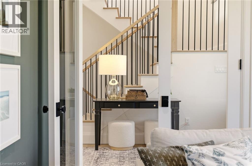 940 Gorton Avenue, Burlington, ON - Indoor Photo Showing Other Room