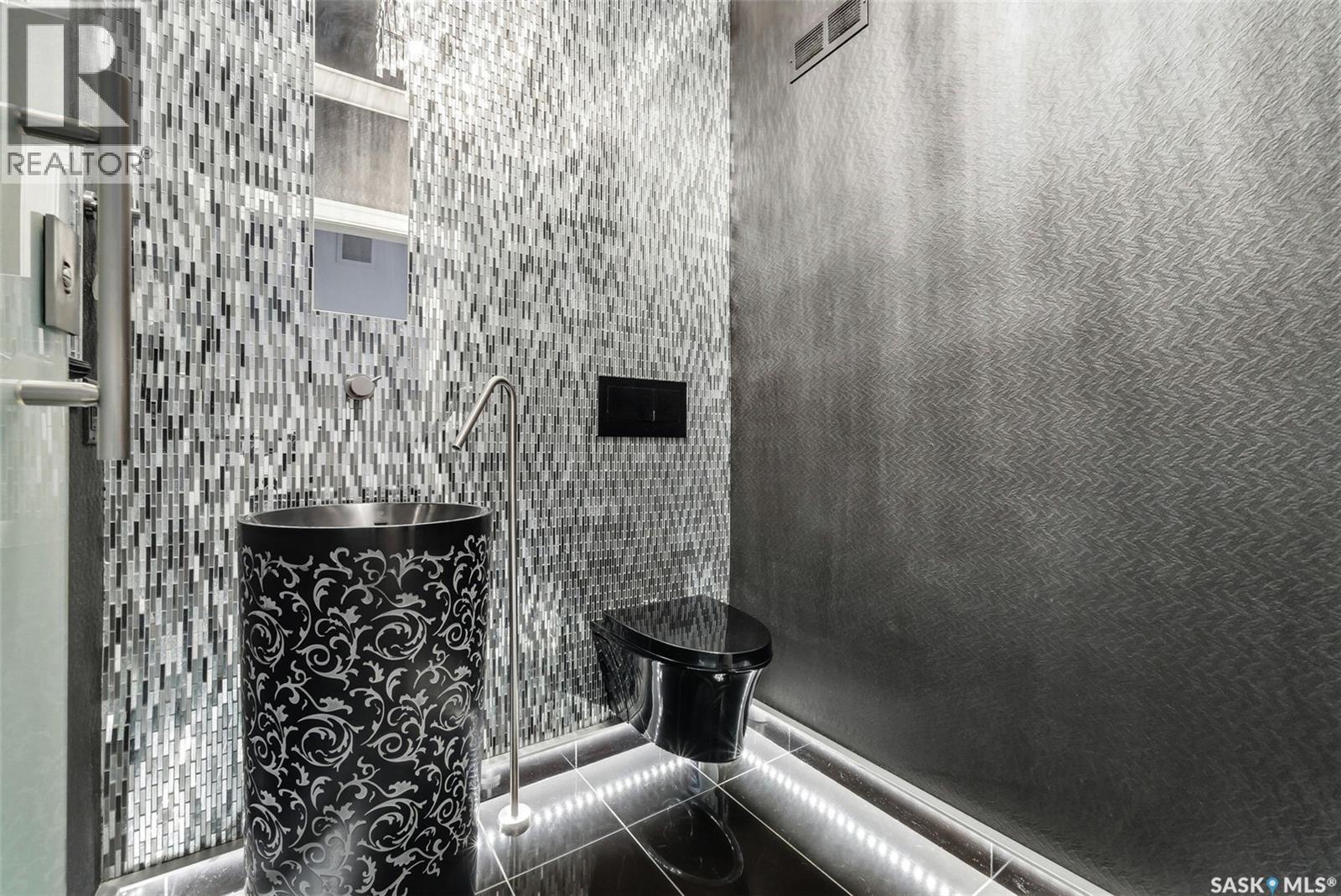 3606 Selinger Crescent, Regina, SK - Indoor