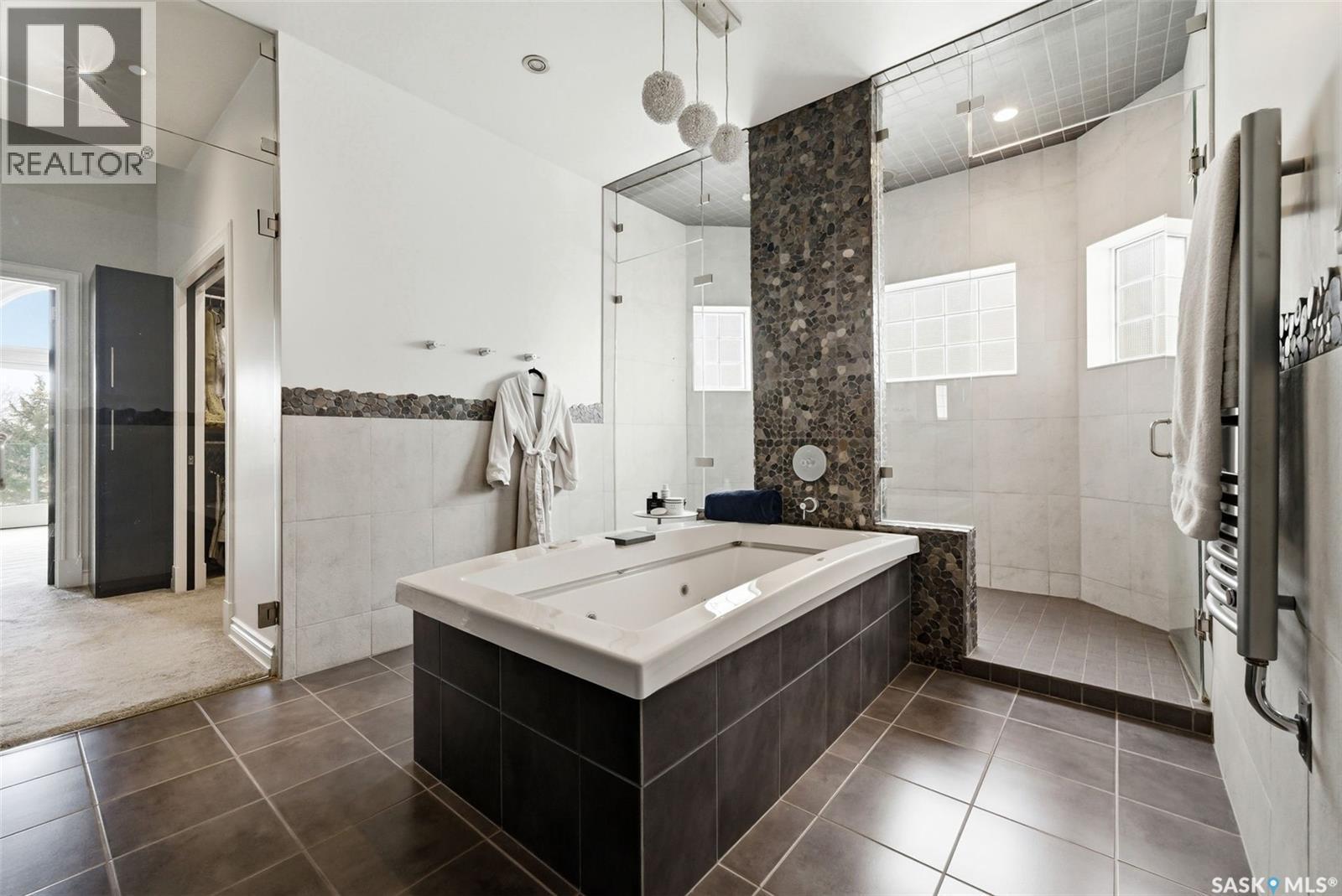 3606 Selinger Crescent, Regina, SK - Indoor Photo Showing Bathroom