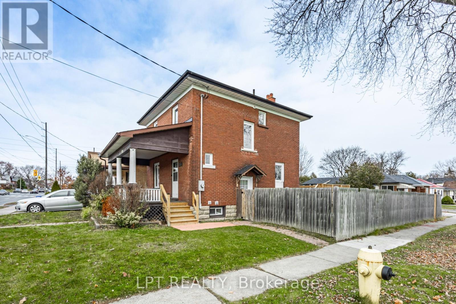 201 Ritson Road S, Oshawa, ON - Outdoor
