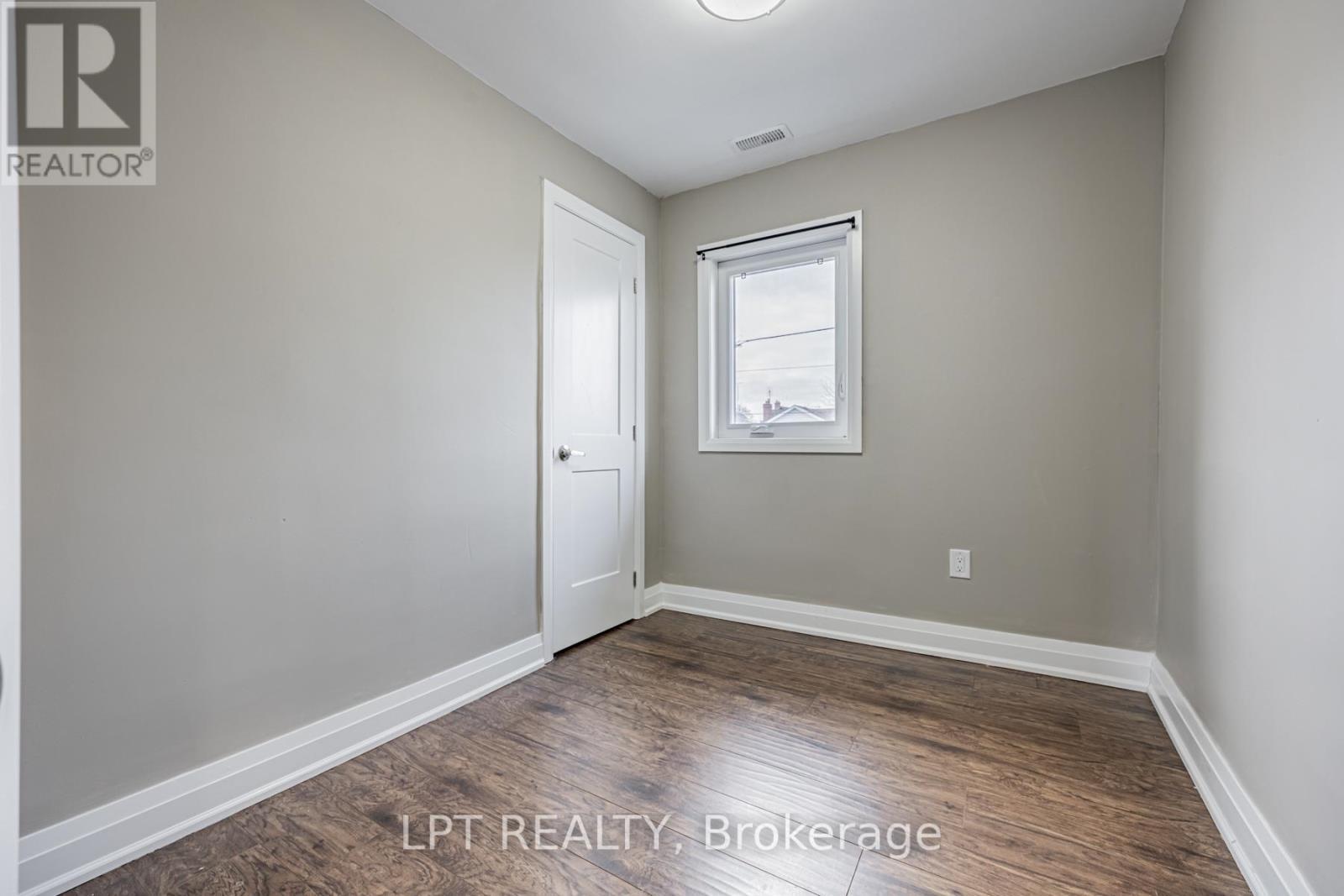 201 Ritson Road S, Oshawa, ON - Indoor Photo Showing Other Room