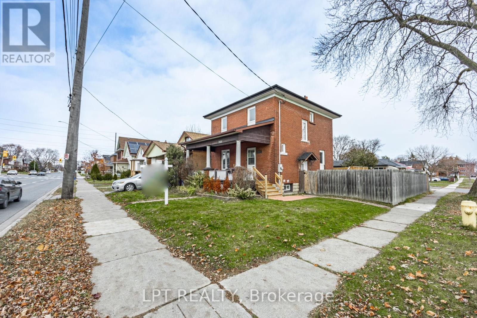 201 Ritson Road S, Oshawa, ON - Outdoor