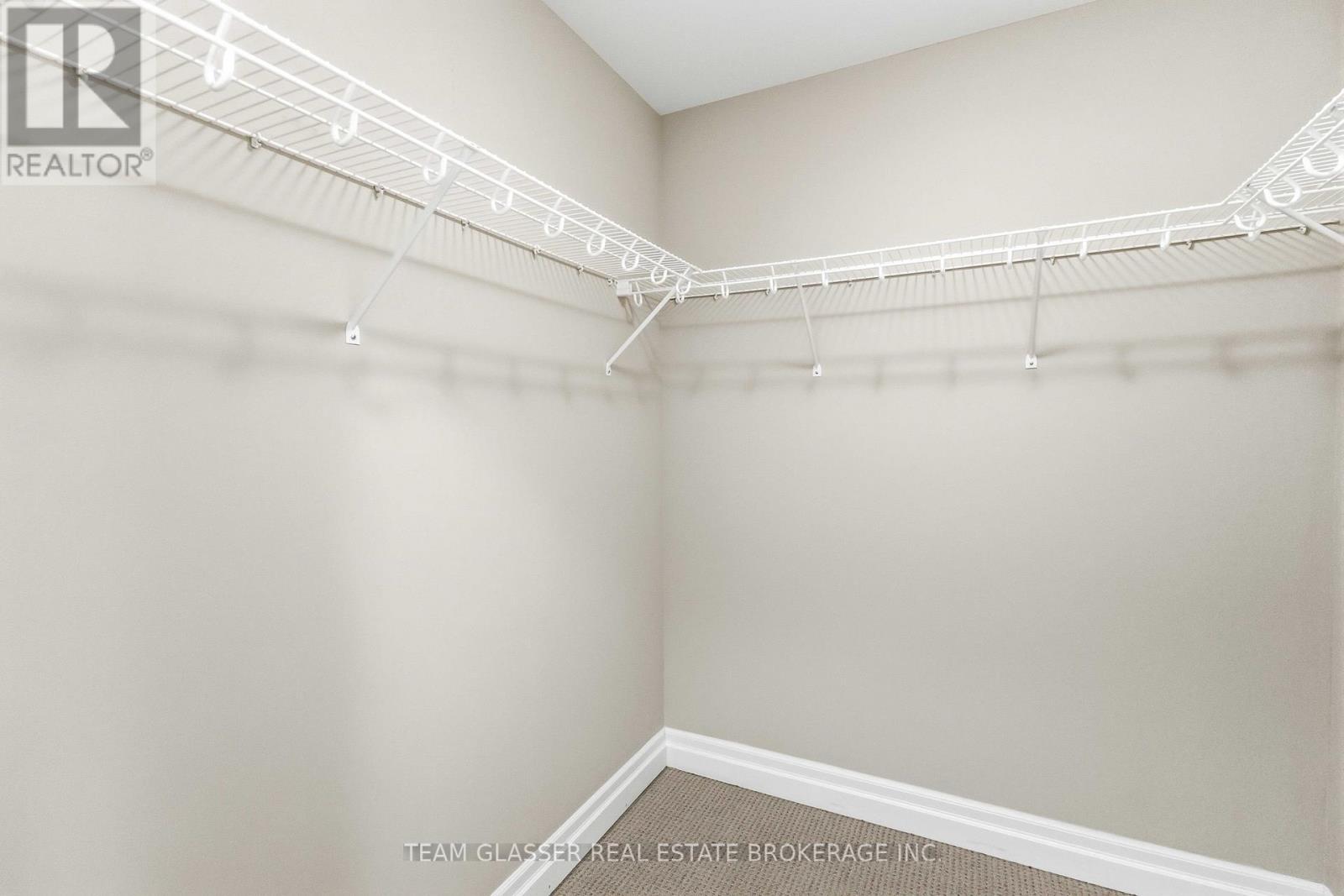 1308 - 505 Talbot Street, London East (East F), ON - Indoor Photo Showing Bathroom