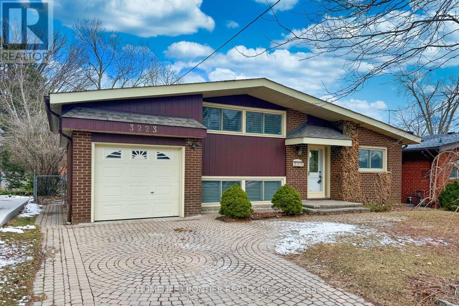 3223 Constitution Boulevard, Mississauga, ON - Outdoor