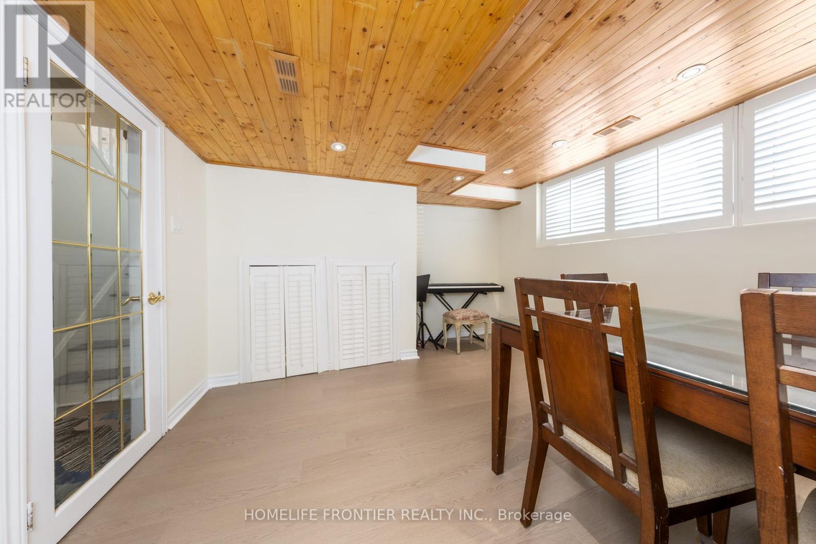 3223 Constitution Boulevard, Mississauga, ON - Indoor