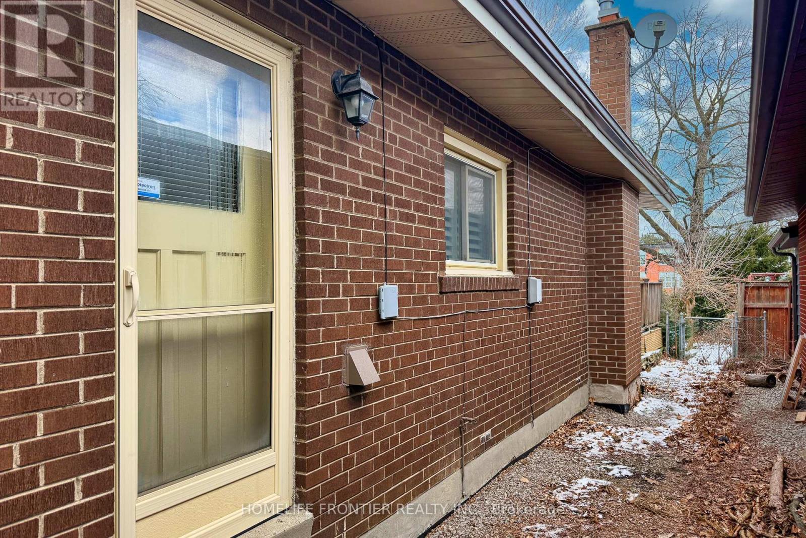 3223 Constitution Boulevard, Mississauga, ON - Outdoor With Exterior