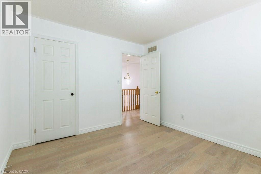 252 Thorner Drive, Hamilton, ON - Indoor Photo Showing Other Room