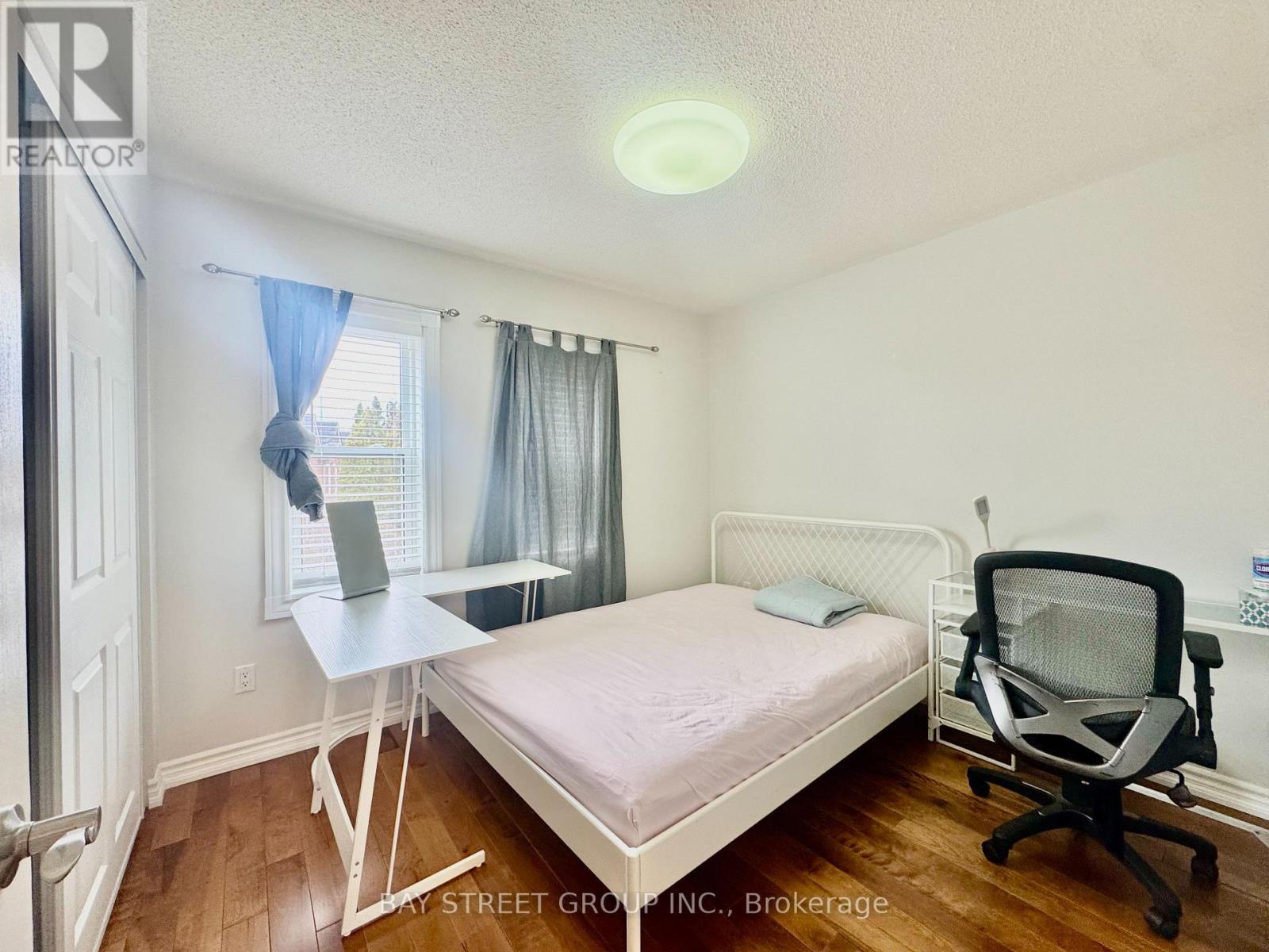38A - 5940 Glen Erin Drive, Mississauga, ON - Indoor Photo Showing Bedroom