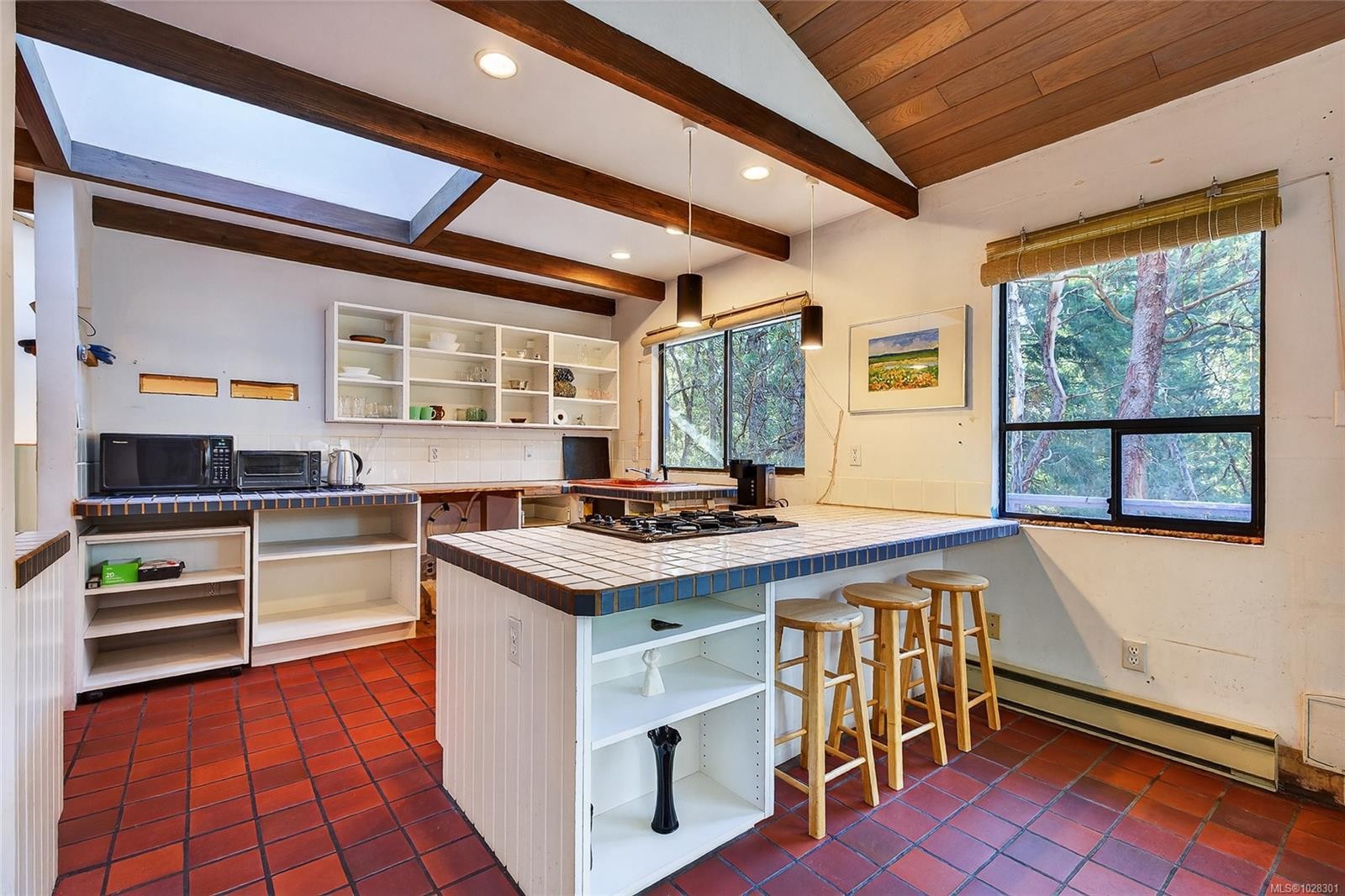 160 Sky Valley Rd, Salt Spring, BC
