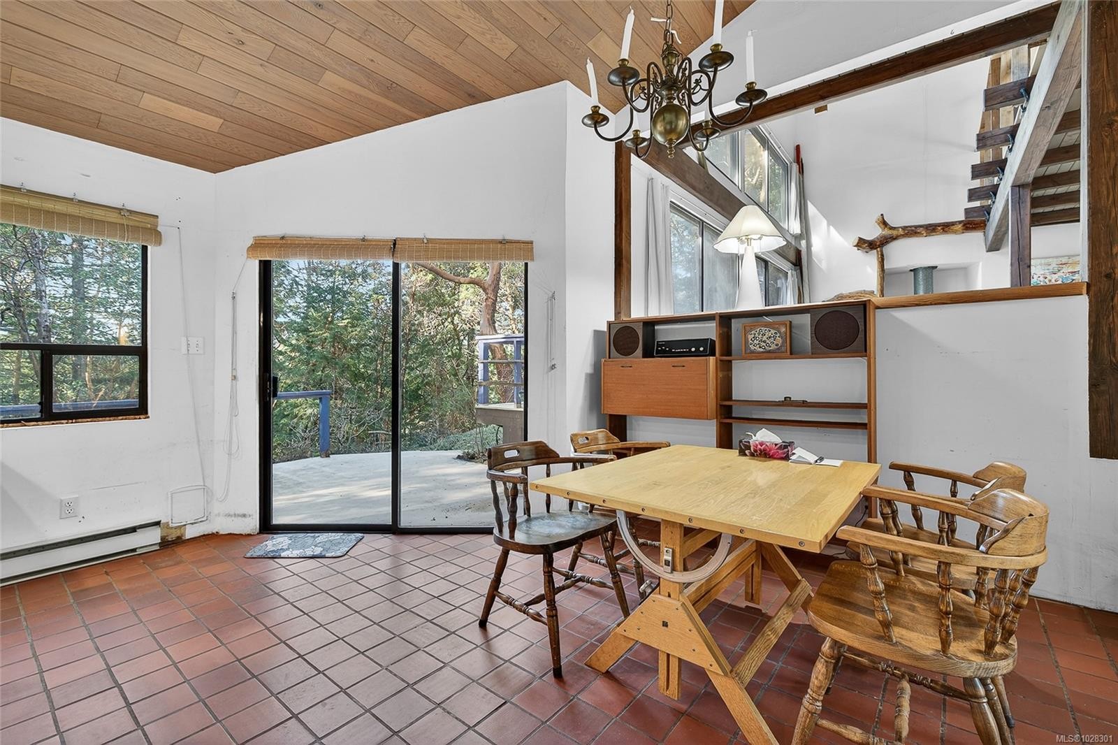 160 Sky Valley Rd, Salt Spring, BC