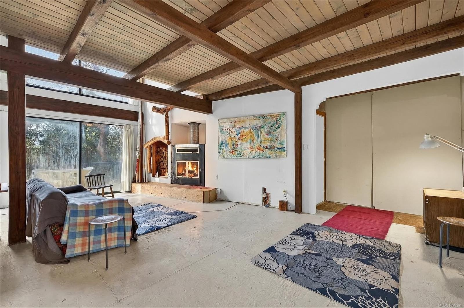 160 Sky Valley Rd, Salt Spring, BC