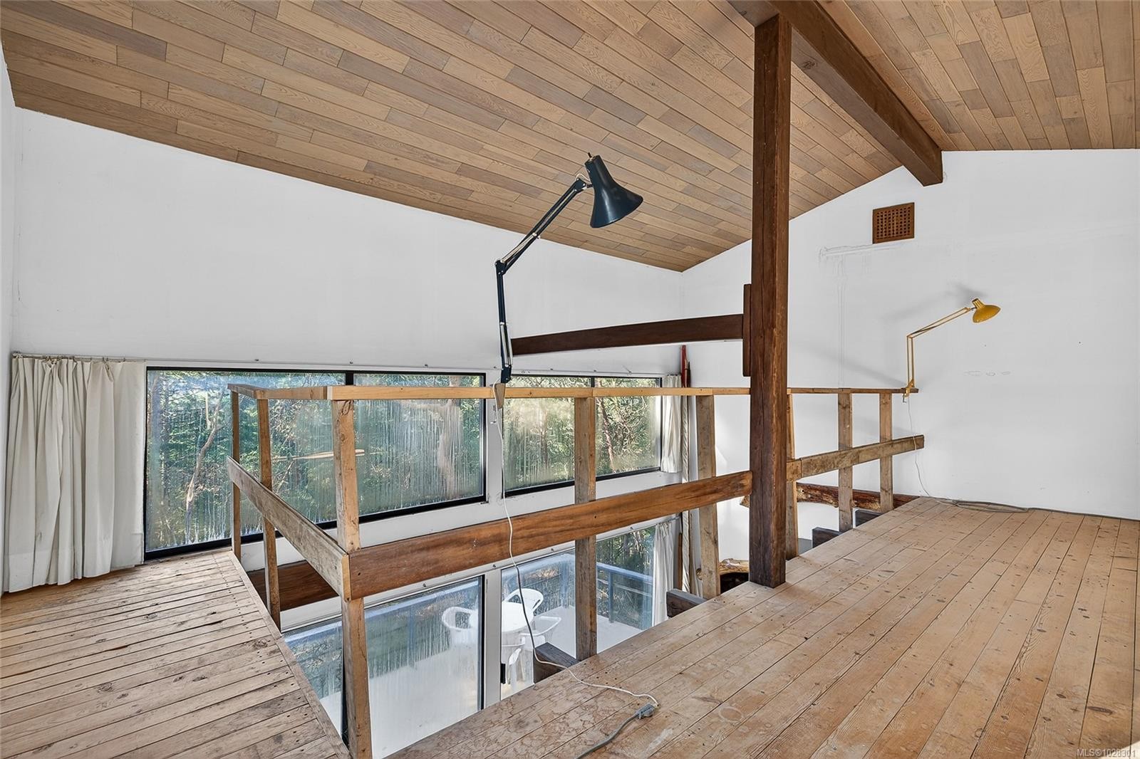 160 Sky Valley Rd, Salt Spring, BC