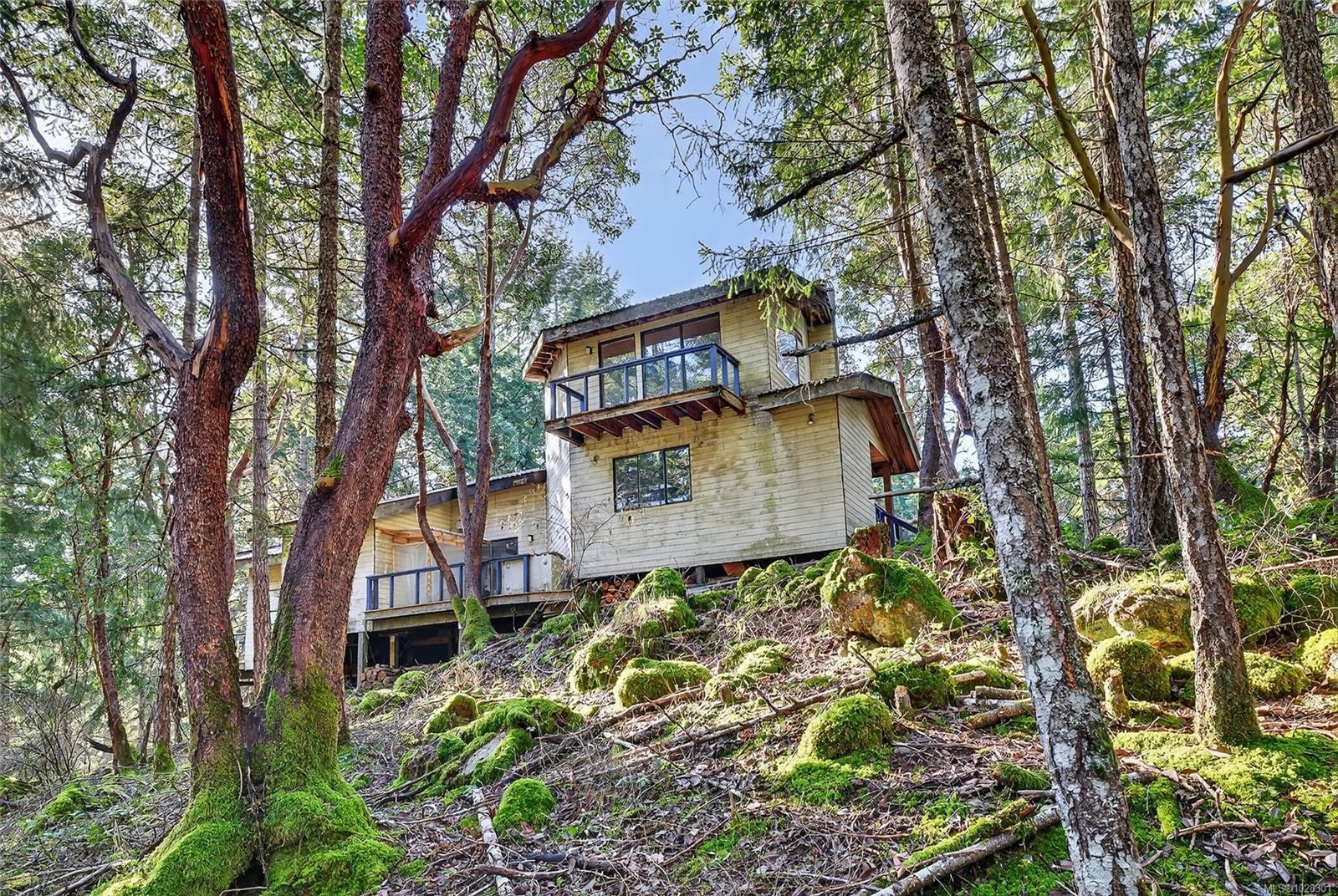 160 Sky Valley Rd, Salt Spring, BC