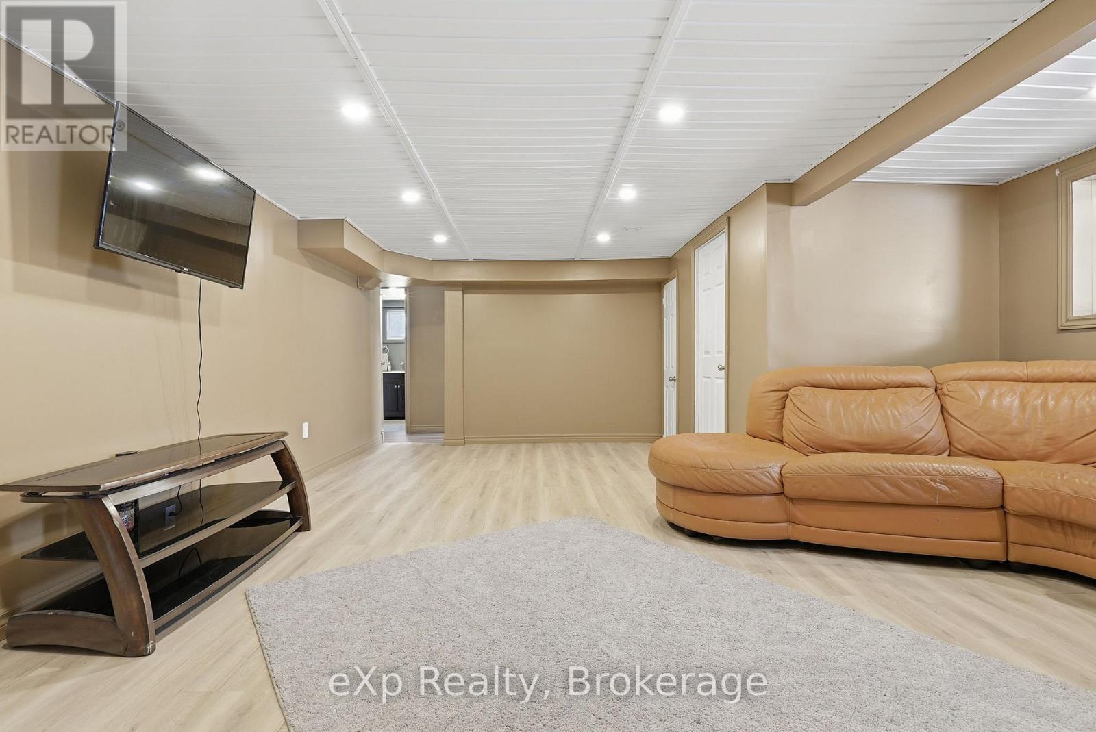 Basement rec room - 60 Main Street E, Mapleton, ON - Indoor Photo Showing Basement