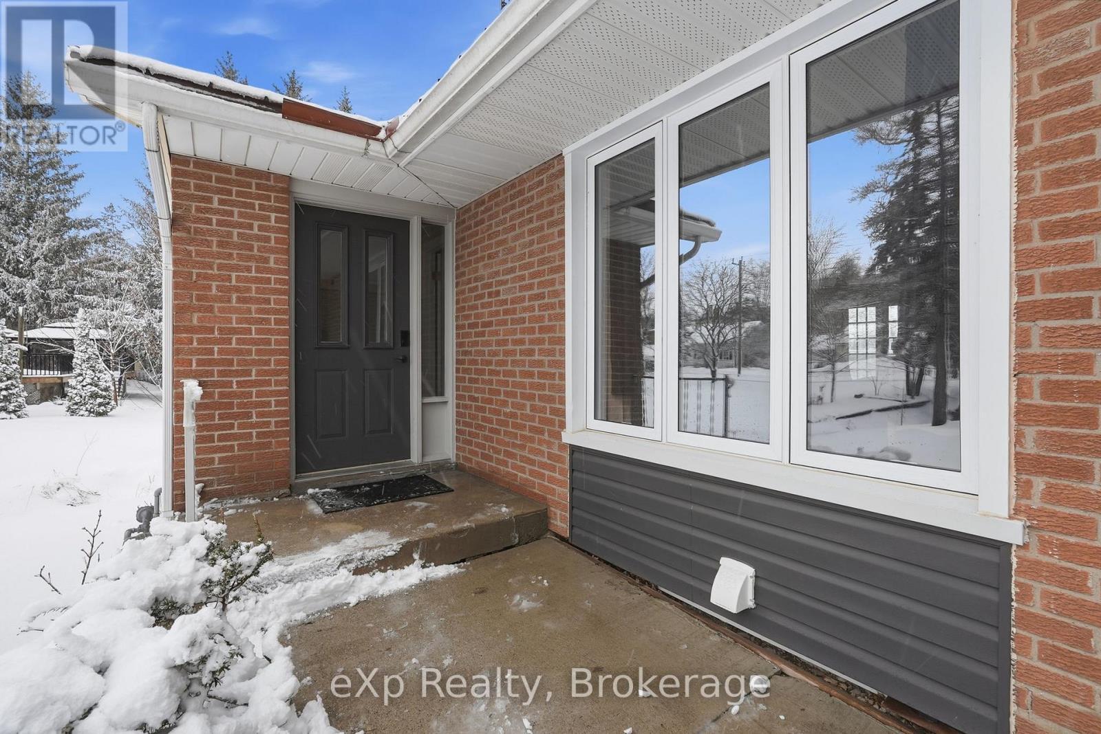 60 Main Street E, Mapleton, ON - Outdoor With Exterior