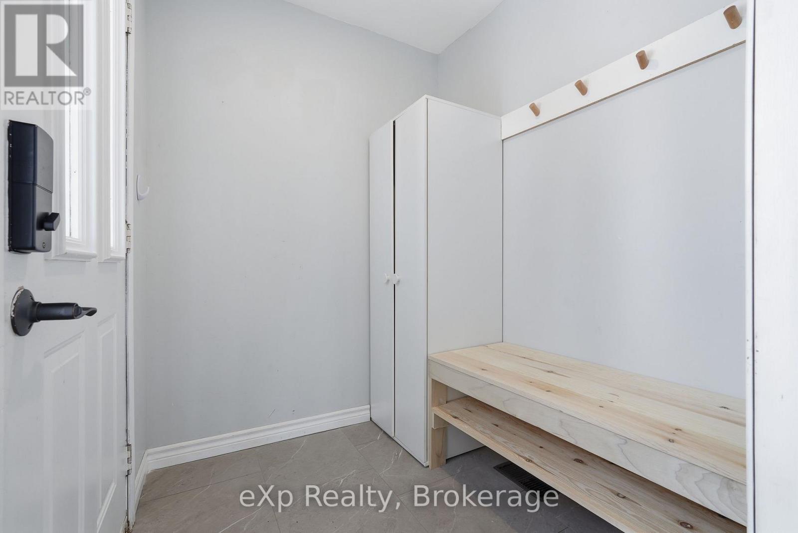Front foyer - 60 Main Street E, Mapleton, ON - Indoor Photo Showing Other Room
