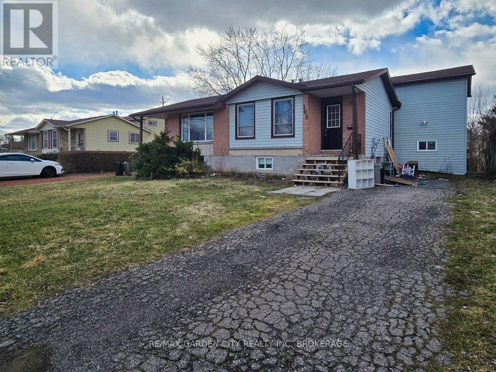 105 Tupper Drive, Thorold (Confederation Heights), ON - Outdoor With Facade