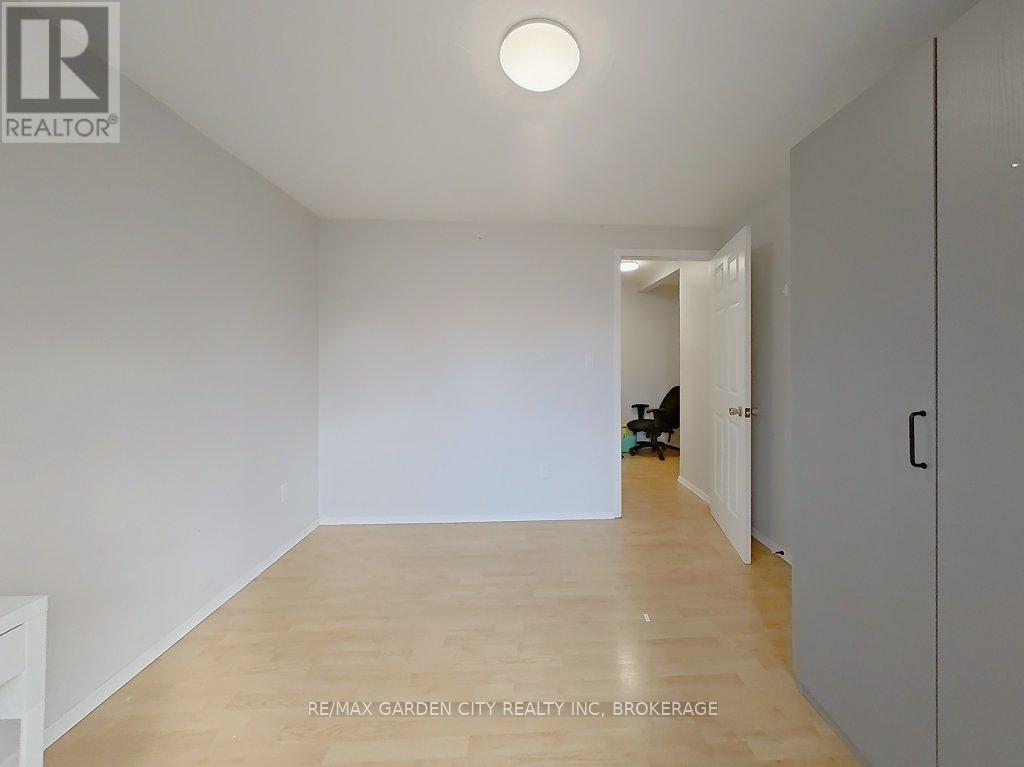 105 Tupper Drive, Thorold (Confederation Heights), ON - Indoor Photo Showing Other Room