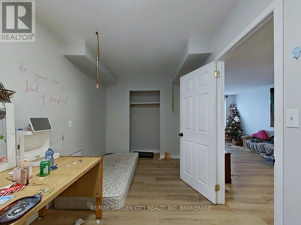 105 Tupper Drive, Thorold (Confederation Heights), ON - Indoor Photo Showing Other Room