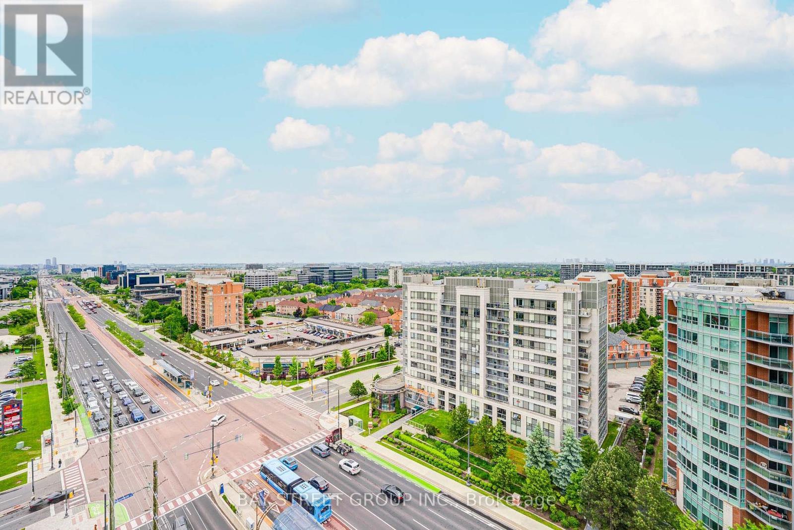1606 - 398 Highway 7 E, Richmond Hill, ON - Outdoor With View