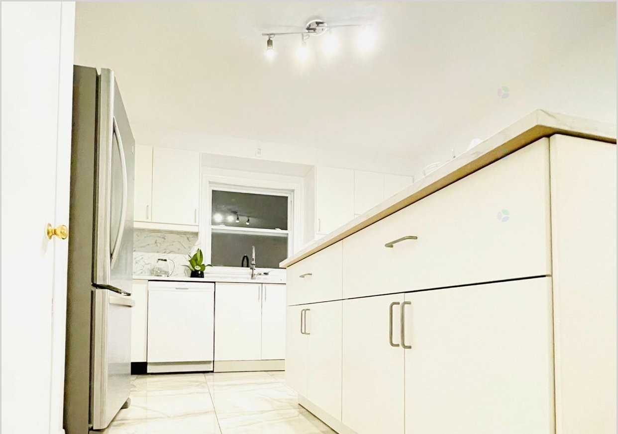 Cuisine - 3-5742 Av. Auteuil, Brossard, QC - Indoor