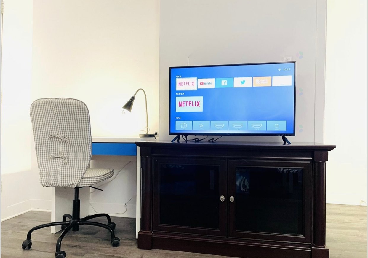 Bureau - 3-5742 Av. Auteuil, Brossard, QC - Indoor Photo Showing Other Room