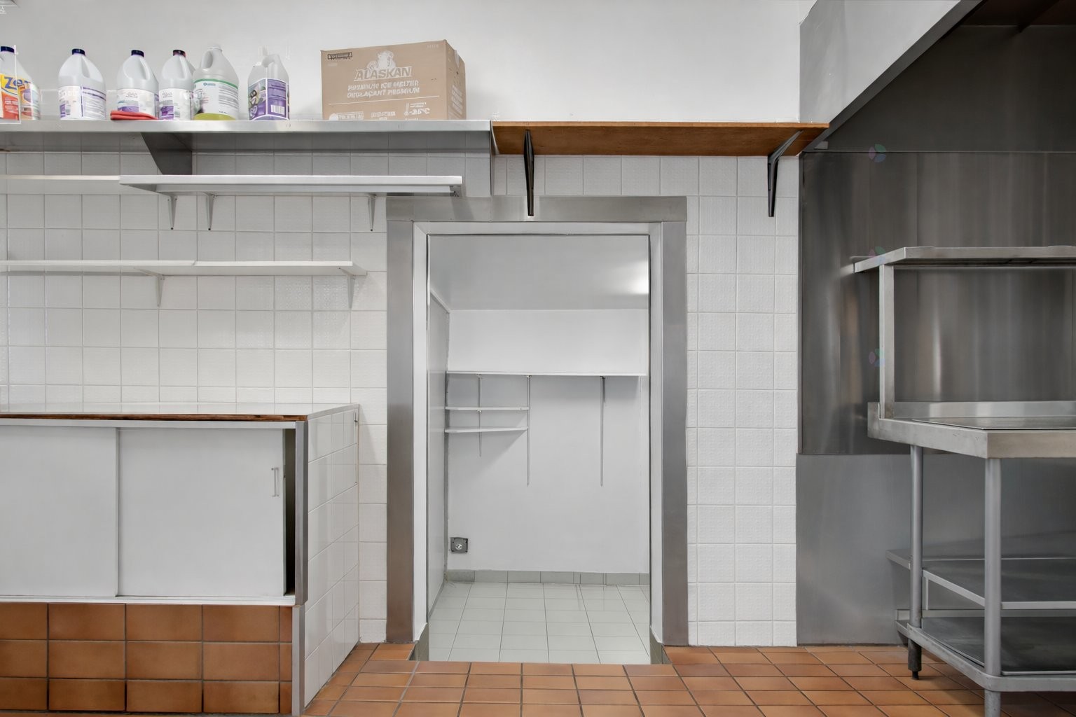 Kitchen - 2505 Rue Provost, Montréal (Lachine), QC - Indoor Photo Showing Other Room