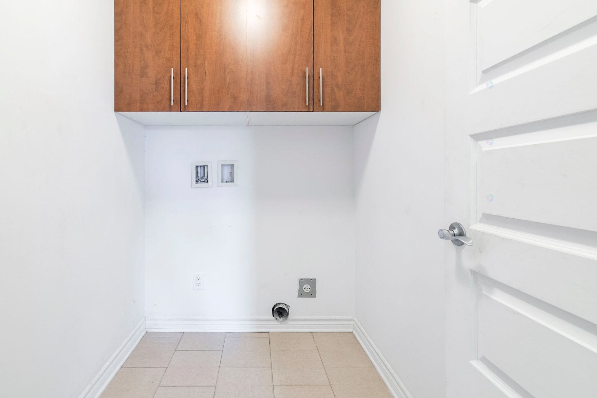 Laundry - 302-5565 Av. Albanie, Brossard, QC - Indoor Photo Showing Other Room