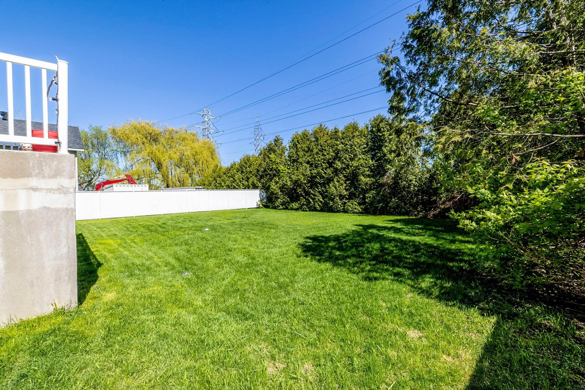 Garden - 302-5565 Av. Albanie, Brossard, QC - Outdoor