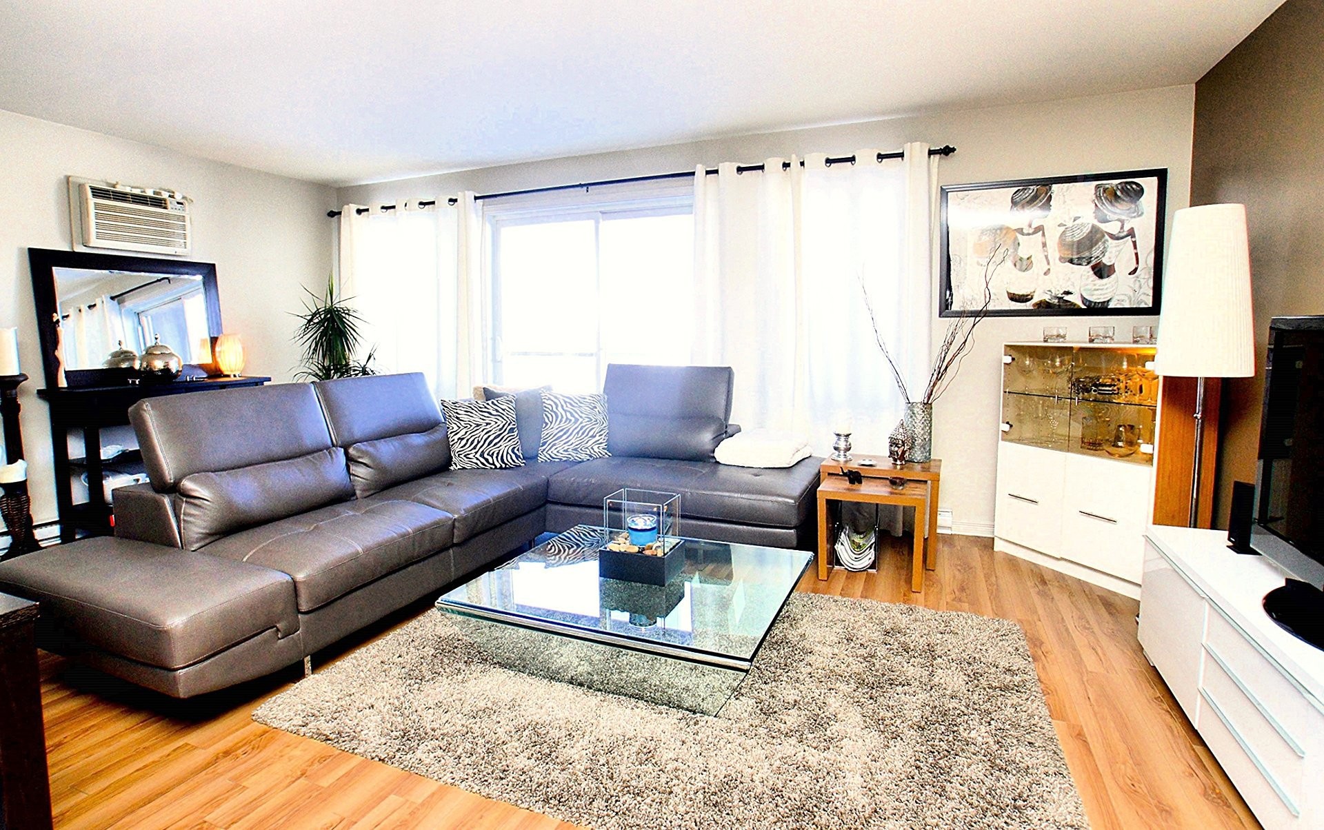 Salon - 7100 Ch. De Chambly, Longueuil (Saint-Hubert), QC - Indoor Photo Showing Living Room