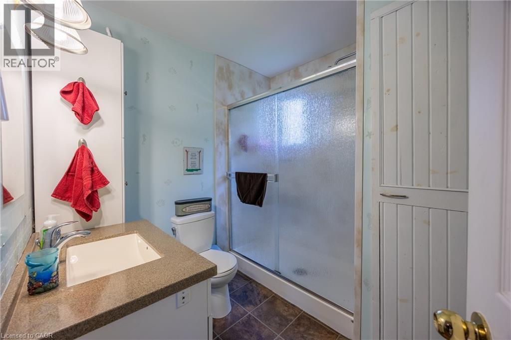 3pc - 306 Cedar Drive, Turkey Point, ON - Indoor Photo Showing Bathroom