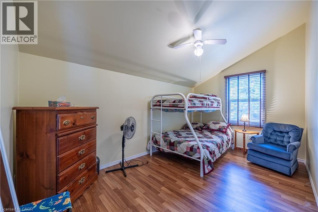 306 Cedar Drive, Turkey Point, ON - Indoor Photo Showing Bedroom