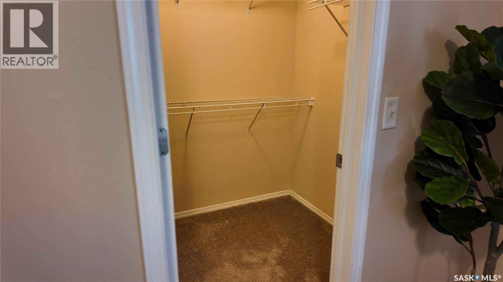 4026 Buckingham Drive E, Regina, SK - Indoor