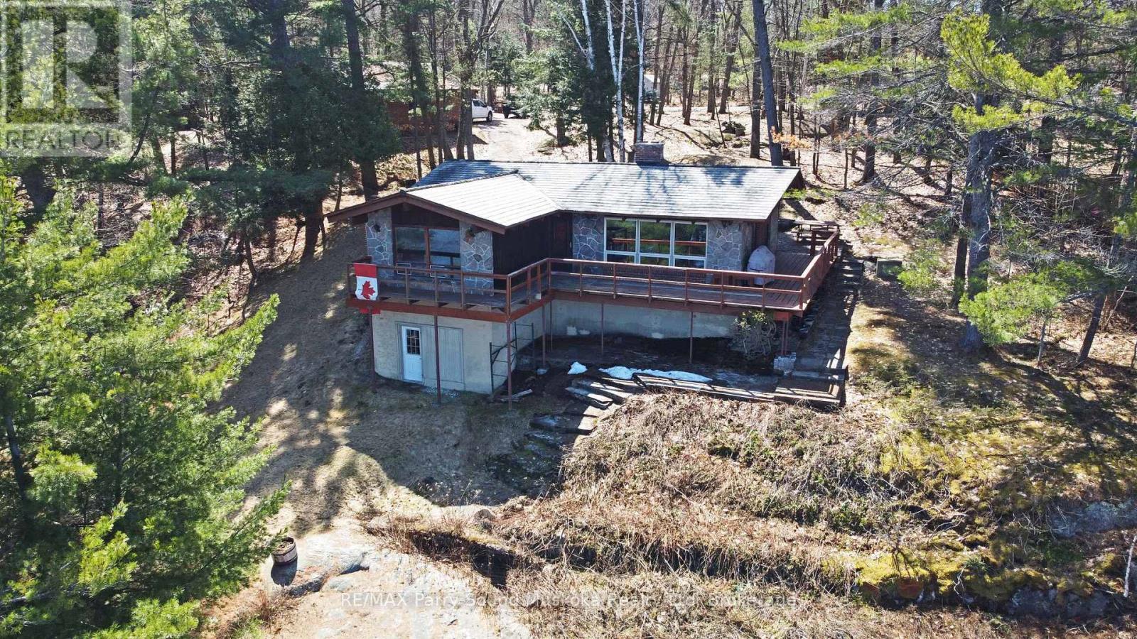 Nestled Amongst Woodlands - 45 Ridgeway Drive, Carling, ON - Outdoor