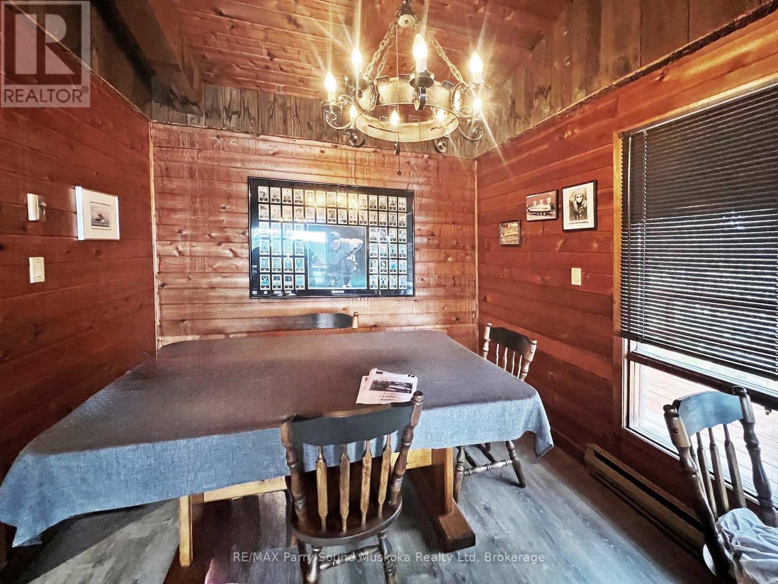 Dining room - 45 Ridgeway Drive, Carling, ON - Indoor Photo Showing Dining Room