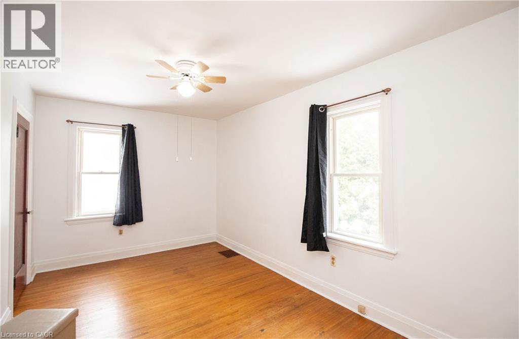 90 Osler Drive, Dundas, ON - Indoor Photo Showing Other Room
