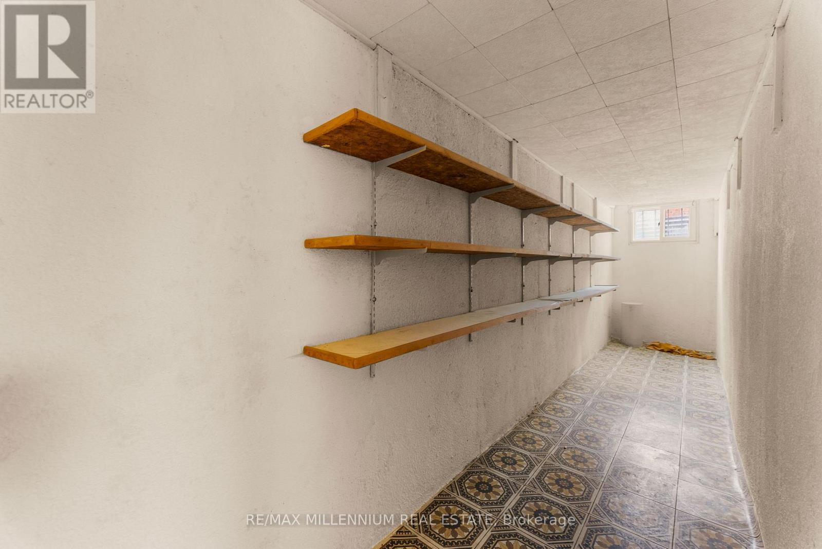 2437 Chilsworthy Avenue, Mississauga, ON - Indoor