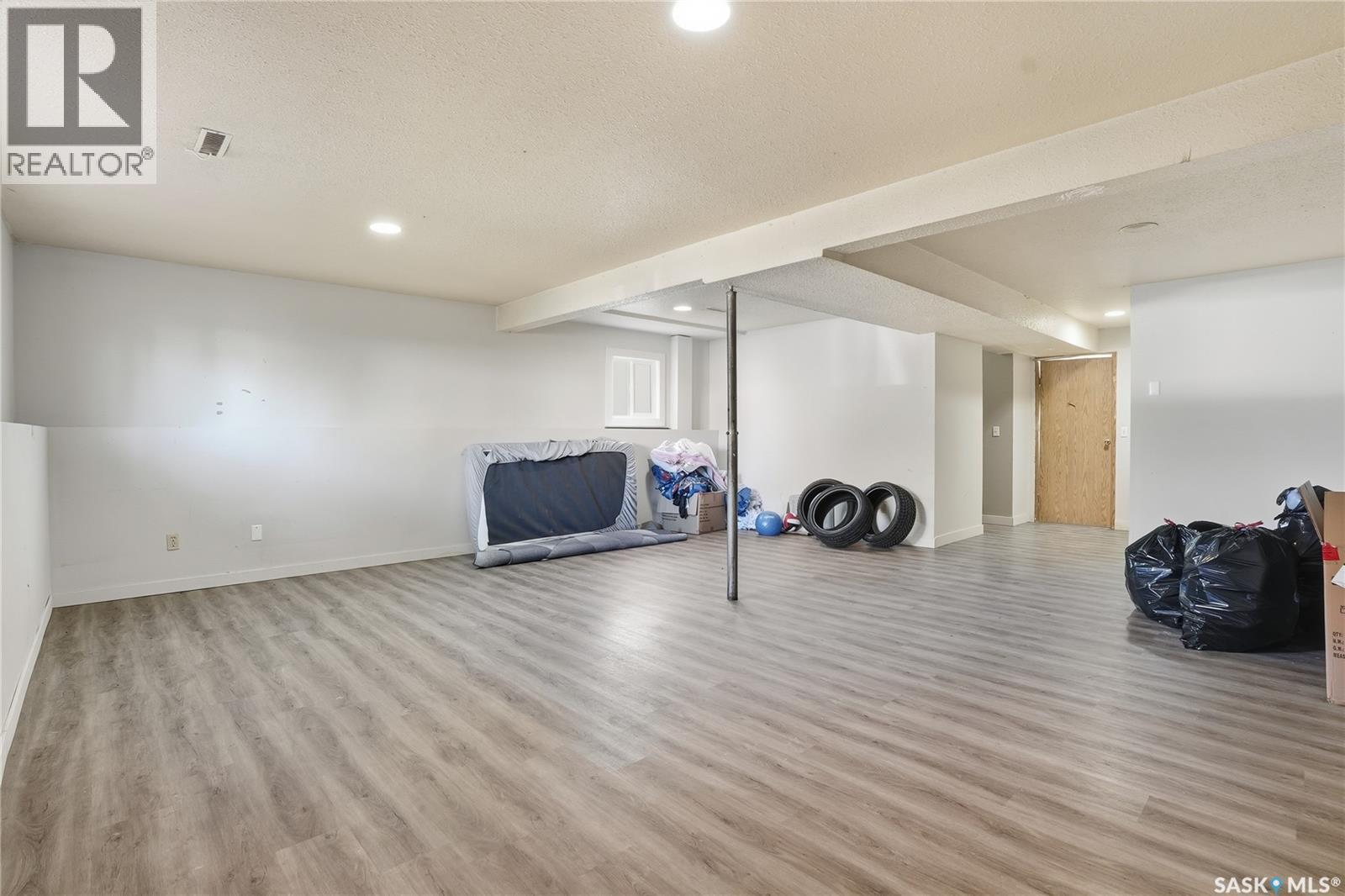 119 - 121 Olmstead Road, Saskatoon, SK - Indoor