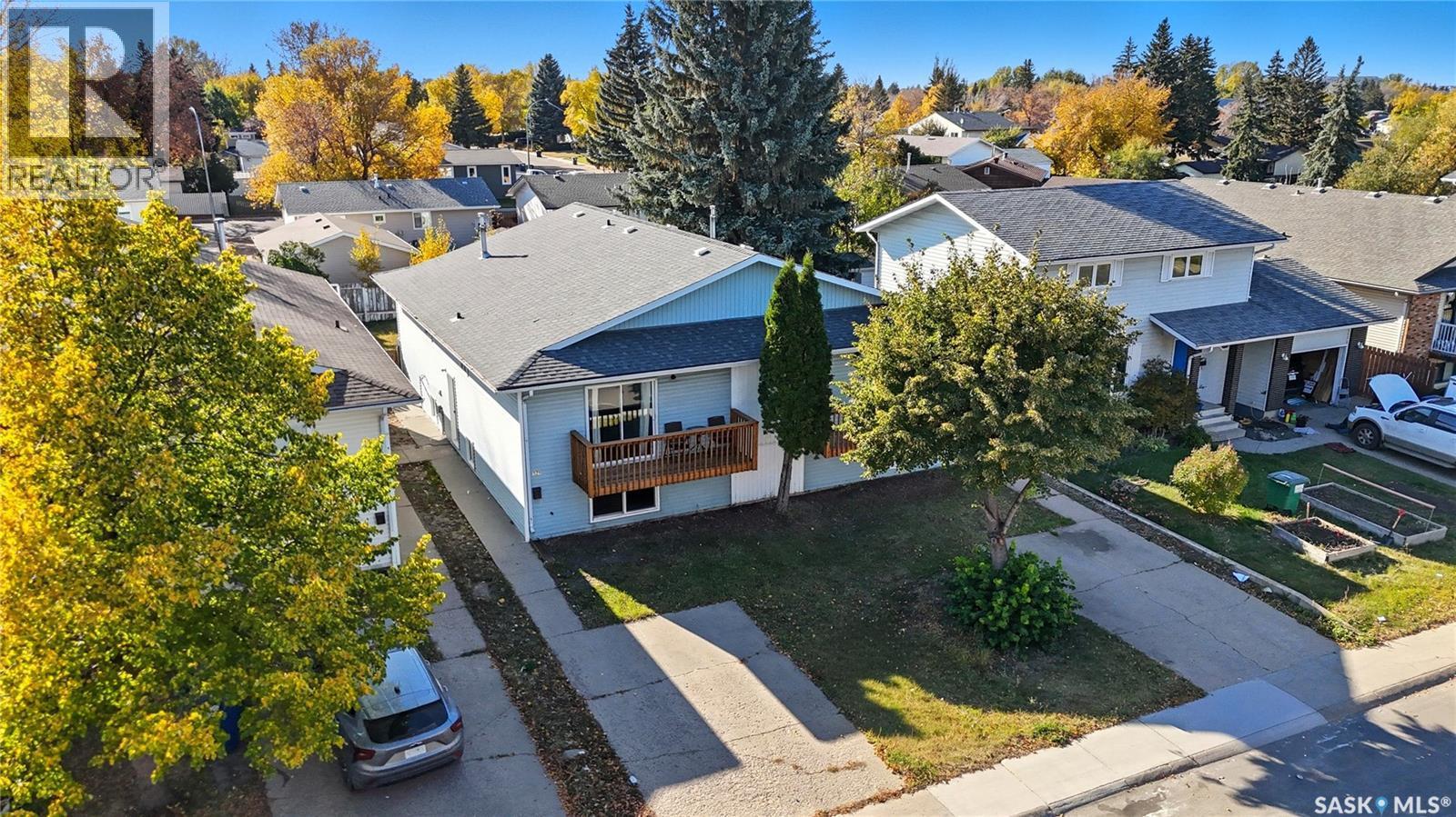 119 - 121 Olmstead Road, Saskatoon, SK - Outdoor With Deck Patio Veranda