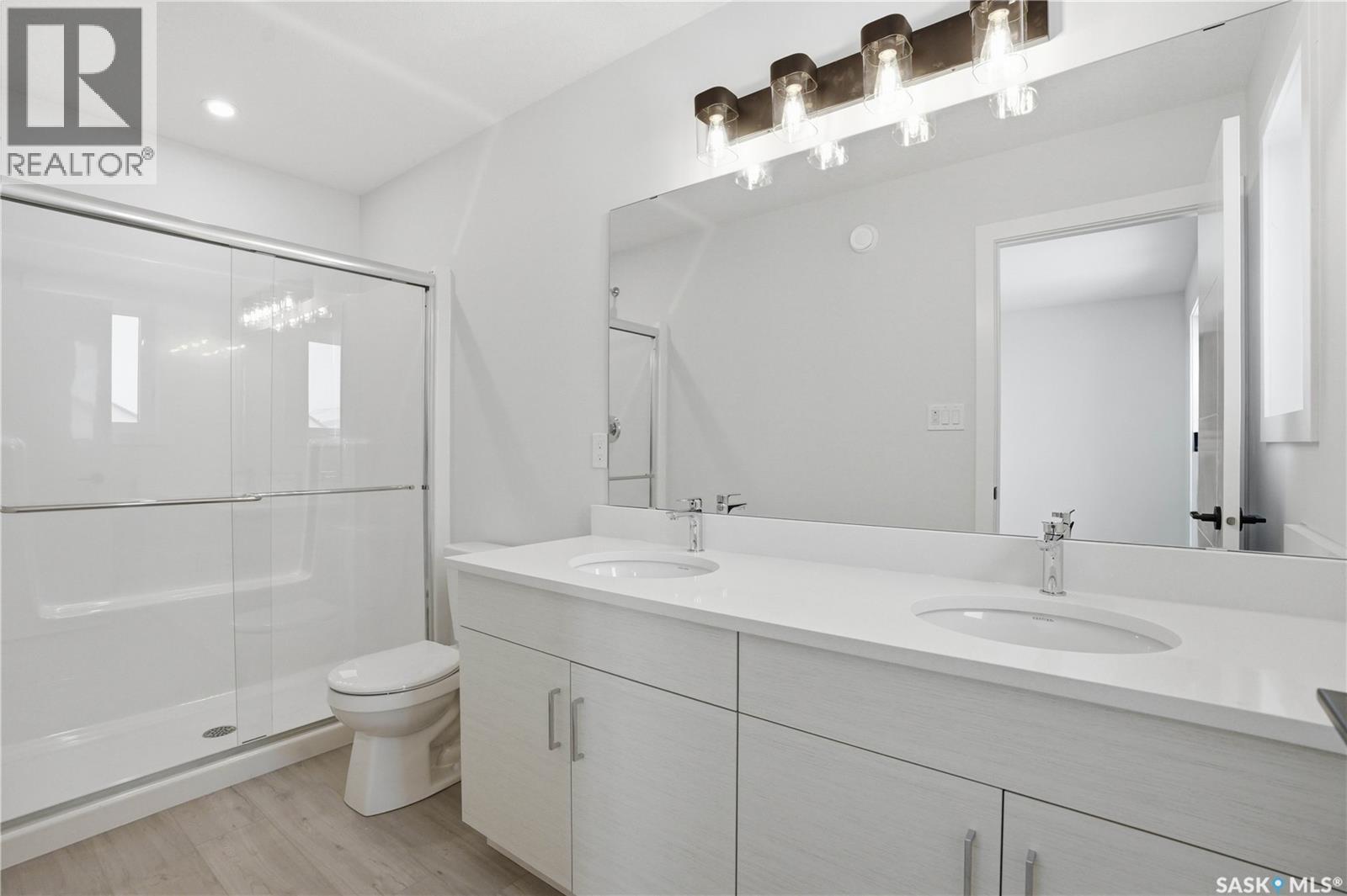 527 Sharma Crescent, Saskatoon, SK - Indoor Photo Showing Bathroom